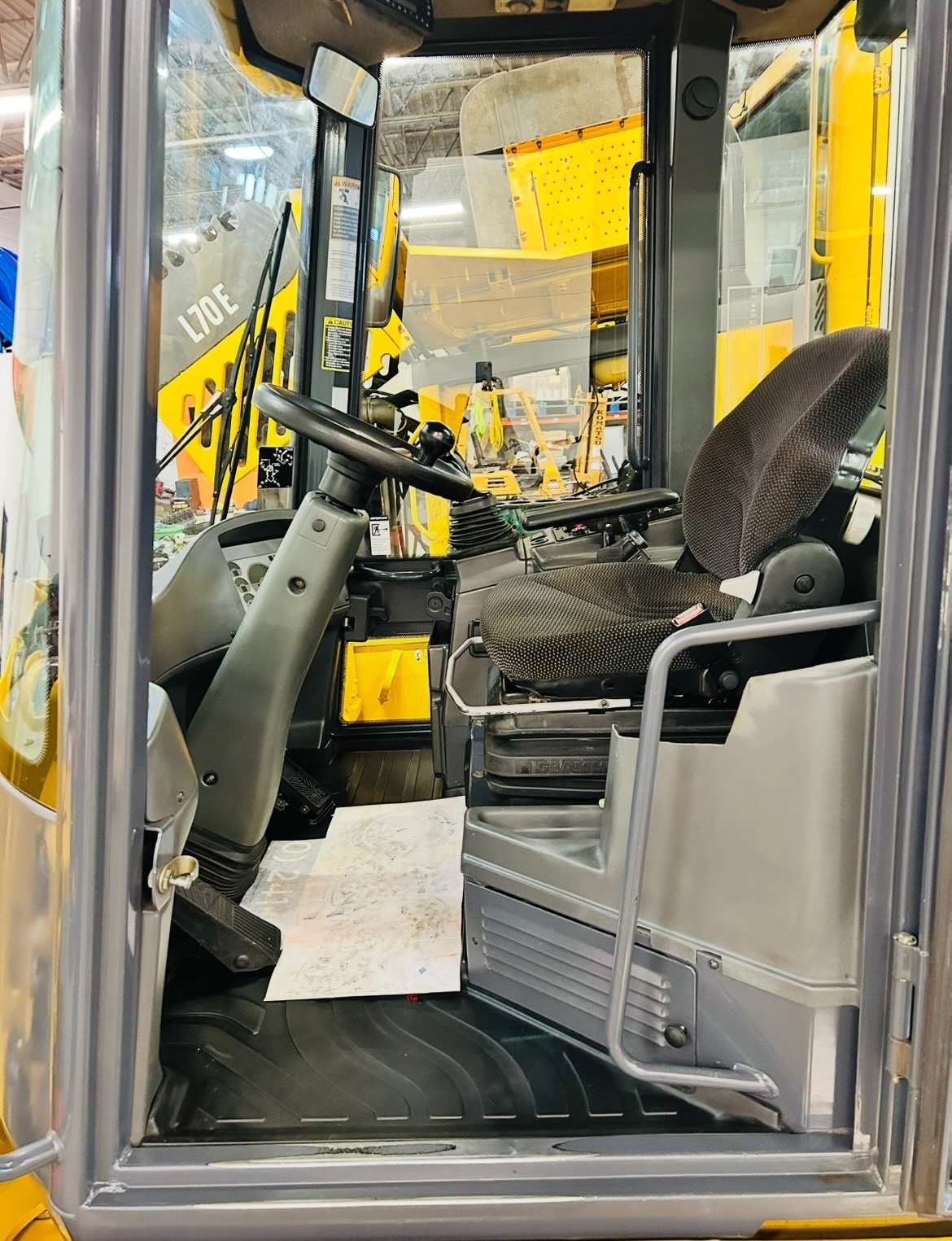 2014 DEERE 244J - Image 14